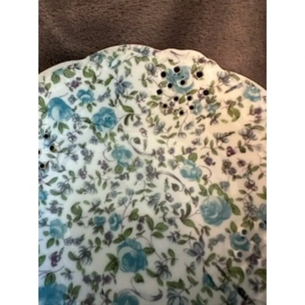 Royal Crown Devon Trinket Dish Blue Floral‎ Open Pierced Edge Made in England